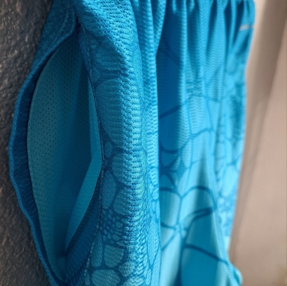 Vintage Nike LeBron James Witness Dri Fit Youth Basketball Shorts    Size L - Picture 8 of 12